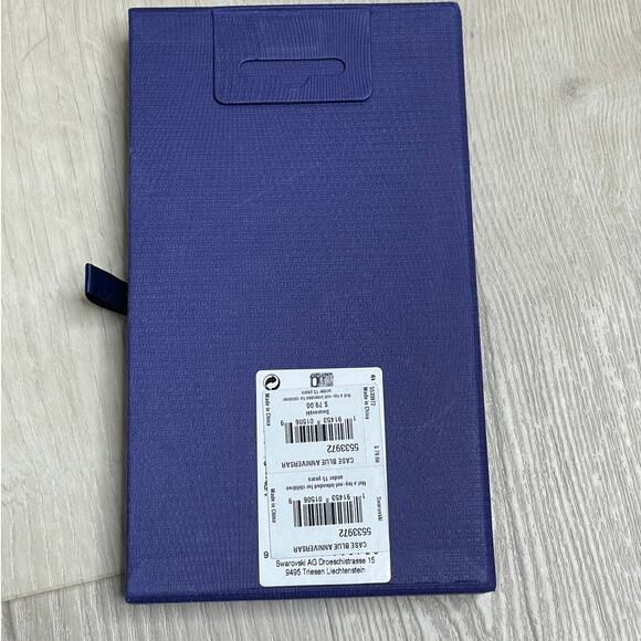 Swarovski Crystalgram gradation of blue tones iPhone XS Max Case - Picture 8 of 8